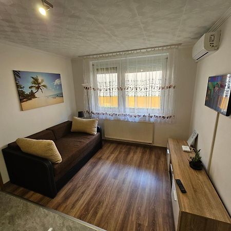 Fischer Apartman 2 ไฮจ์ดุสโซบอสโล ภายนอก รูปภาพ