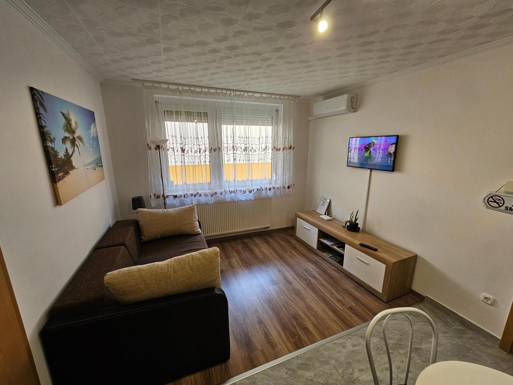 Fischer Apartman 2 ไฮจ์ดุสโซบอสโล ภายนอก รูปภาพ
