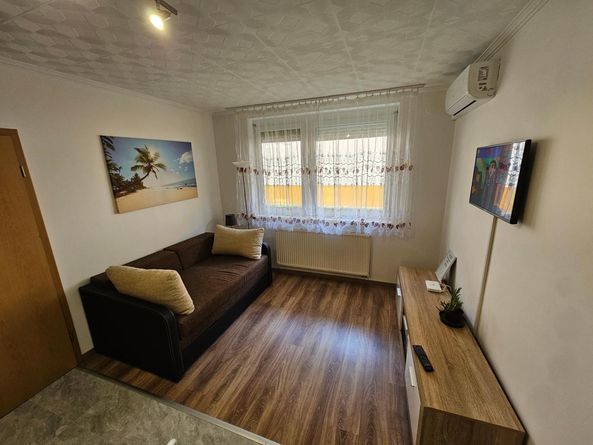 Fischer Apartman 2 ไฮจ์ดุสโซบอสโล ภายนอก รูปภาพ